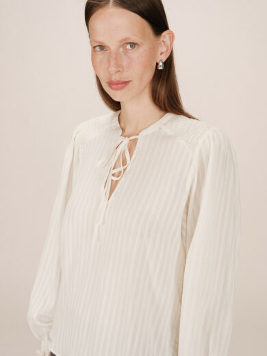 Blouse manches longues avec encolure à nouer - Grace&Mila