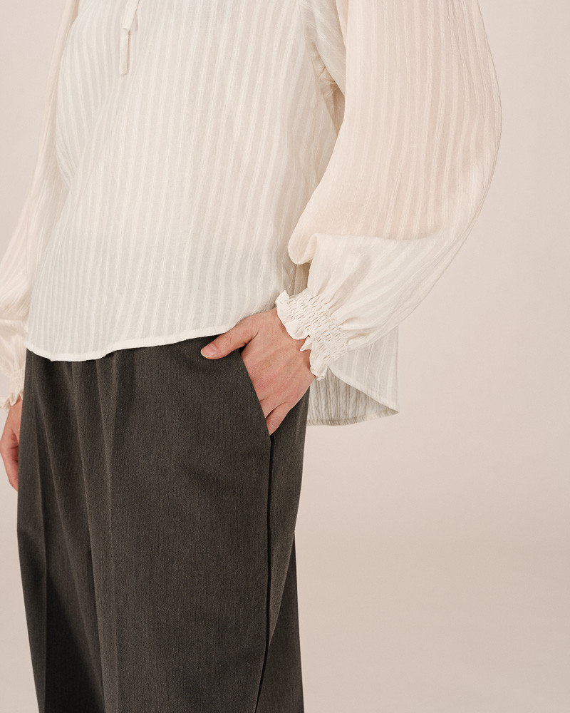 Blouse manches longues avec encolure à nouer - Grace&Mila