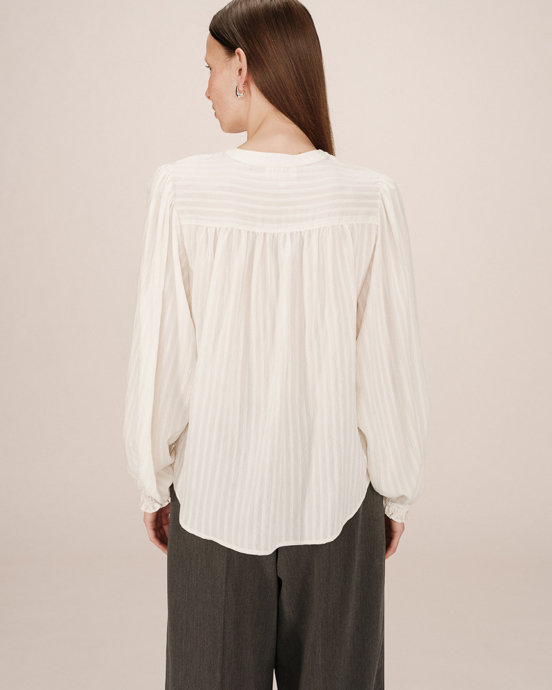 Blouse manches longues avec encolure à nouer - Grace&Mila